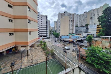 Apartamento à venda com 120m², 3 quartos e 2 vagasQuarto 2