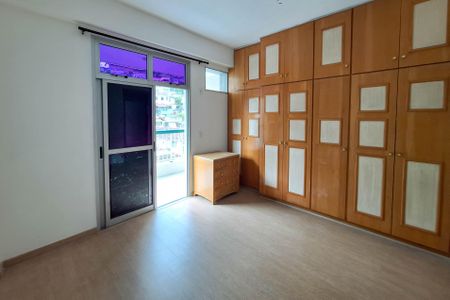 Apartamento à venda com 120m², 3 quartos e 2 vagasSuíte 1