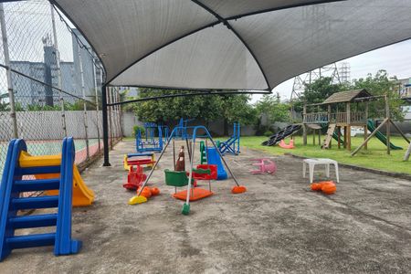 Apartamento à venda com 60m², 2 quartos e 1 vaga Apartamento à venda com 60m², 2 quartos e 1 vagaÁrea comum - Playground