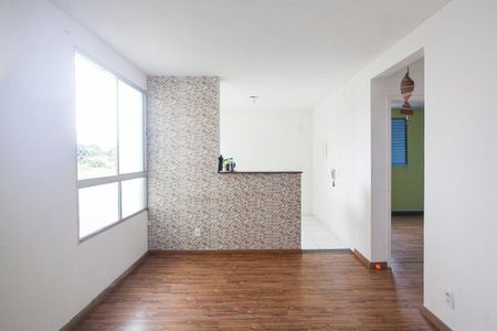 Sala de apartamento para alugar com 2 quartos, 44m² em Chácaras Tubalina e Quartel, Uberlândia