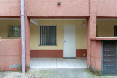 Apartamento para alugar com 50m², 2 quartos e sem vagaÁrea comum - Entrada 