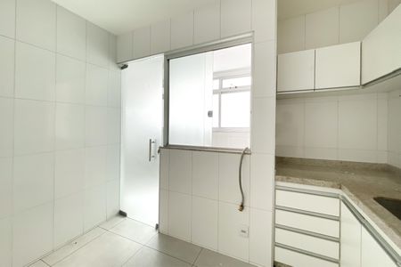 Apartamento para alugar com 110m², 3 quartos e 2 vagas Apartamento para alugar com 110m², 3 quartos e 2 vagasCozinha