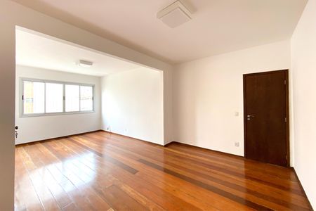 Sala de apartamento para alugar com 3 quartos, 110m² em Cinquentenario, Belo Horizonte