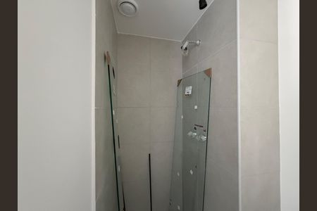 Apartamento à venda com 46m², 2 quartos e 1 vagaBanheiro social 