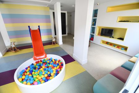 Apartamento à venda com 77m², 3 quartos e 2 vagasBrinquedoteca