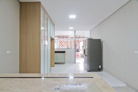 Casa para alugar com 120m², 3 quartos e 2 vagas Casa para alugar com 120m², 3 quartos e 2 vagasCozinha