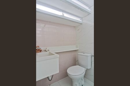 Casa para alugar com 120m², 3 quartos e 2 vagas Casa para alugar com 120m², 3 quartos e 2 vagasBanheiro da Suíte 1