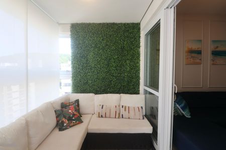 Apartamento para alugar com 100m², 3 quartos e 2 vagas Apartamento para alugar com 100m², 3 quartos e 2 vagasVaranda