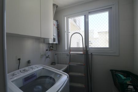 Apartamento para alugar com 100m², 3 quartos e 2 vagas Apartamento para alugar com 100m², 3 quartos e 2 vagasÁrea de Serviço