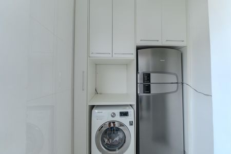 Apartamento para alugar com 75m², 2 quartos e 1 vaga Apartamento para alugar com 75m², 2 quartos e 1 vagaCozinha e Área de Serviço