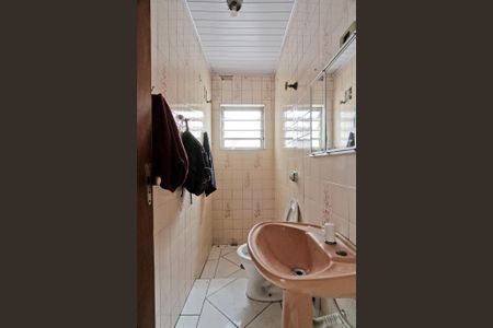 Casa para alugar com 80m², 2 quartos e sem vaga Casa para alugar com 80m², 2 quartos e sem vagaBanheiro