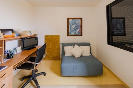 Apartamento à venda com 136m², 4 quartos e 3 vagas Apartamento à venda com 136m², 4 quartos e 3 vagasQuarto 1