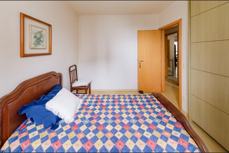 Apartamento à venda com 136m², 4 quartos e 3 vagas Apartamento à venda com 136m², 4 quartos e 3 vagasQuarto 2