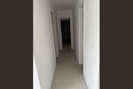 Corredor de apartamento para alugar com 3 quartos, 80m² em Santo Antônio, Porto Alegre