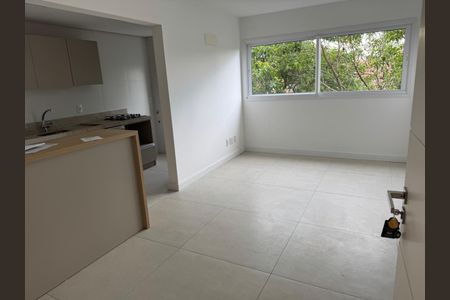 Sala de apartamento para alugar com 3 quartos, 80m² em Santo Antônio, Porto Alegre