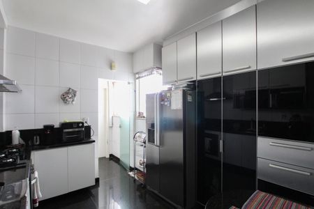 Apartamento à venda com 116m², 3 quartos e 2 vagas Apartamento à venda com 116m², 3 quartos e 2 vagasCozinha