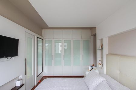 Apartamento à venda com 116m², 3 quartos e 2 vagas Apartamento à venda com 116m², 3 quartos e 2 vagasSuíte