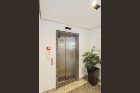 Apartamento à venda com 116m², 3 quartos e 2 vagas Apartamento à venda com 116m², 3 quartos e 2 vagasElevador