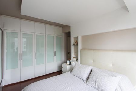 Apartamento à venda com 116m², 3 quartos e 2 vagas Apartamento à venda com 116m², 3 quartos e 2 vagasSuíte