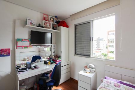 Apartamento à venda com 116m², 3 quartos e 2 vagas Apartamento à venda com 116m², 3 quartos e 2 vagasQuarto 2