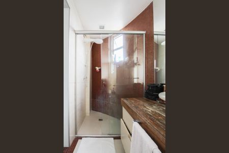 Apartamento à venda com 116m², 3 quartos e 2 vagas Apartamento à venda com 116m², 3 quartos e 2 vagasBanheiro da Suíte