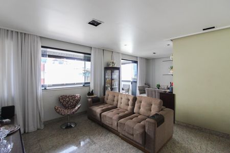 Apartamento à venda com 116m², 3 quartos e 2 vagas Apartamento à venda com 116m², 3 quartos e 2 vagasSala