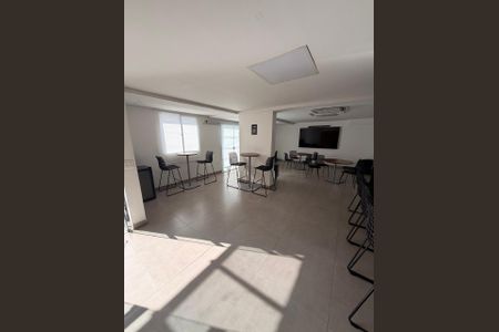 Apartamento para alugar com 67m², 2 quartos e 1 vagaÁrea comum - Salão de festas