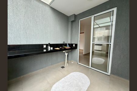 varanda de apartamento à venda com 2 quartos, 67m² em Eldorado, Contagem