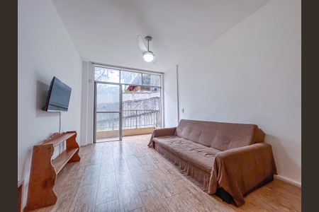 Apartamento à venda com 93m², 2 quartos e 1 vaga