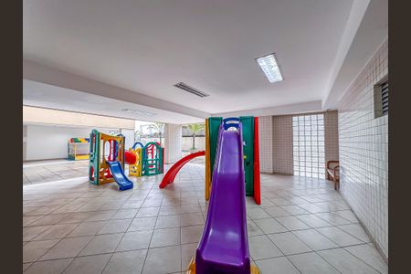 Apartamento à venda com 93m², 2 quartos e 1 vaga