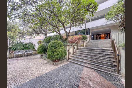 Apartamento à venda com 93m², 2 quartos e 1 vaga