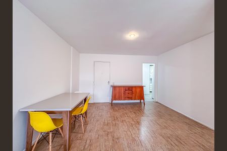 Apartamento à venda com 93m², 2 quartos e 1 vaga