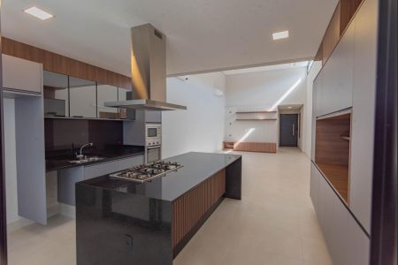 Casa de condomínio à venda com 210m², 3 quartos e 4 vagas Casa de condomínio à venda com 210m², 3 quartos e 4 vagasCozinha