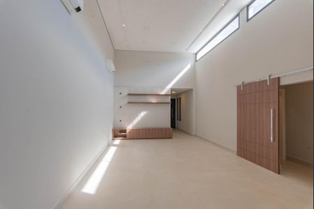 Sala de casa de condomínio à venda com 3 quartos, 210m² em Swiss Park, Campinas