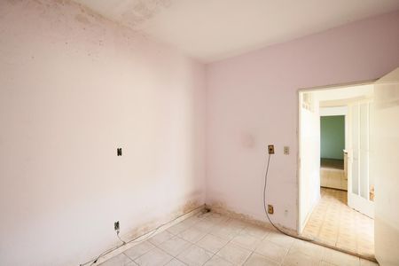 Casa à venda com 180m², 7 quartos e 2 vagas Casa à venda com 180m², 7 quartos e 2 vagasSala casa 3