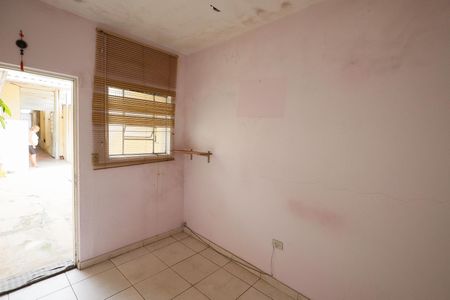 Casa à venda com 180m², 7 quartos e 2 vagas Casa à venda com 180m², 7 quartos e 2 vagasQuarto 2 casa 3