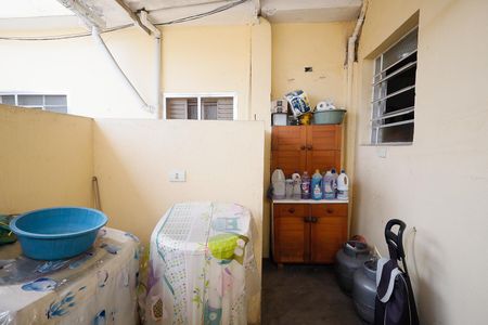 Casa à venda com 180m², 7 quartos e 2 vagas Casa à venda com 180m², 7 quartos e 2 vagasÁrea de Serviço Casa 2