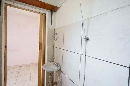 Casa à venda com 180m², 7 quartos e 2 vagas Casa à venda com 180m², 7 quartos e 2 vagasBanheiro 2 casa 3