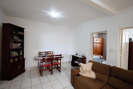 Casa à venda com 180m², 7 quartos e 2 vagas Casa à venda com 180m², 7 quartos e 2 vagasSala casa 2