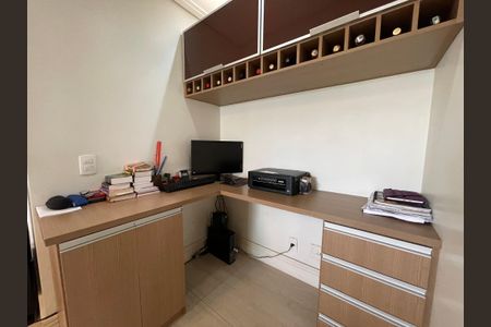 Apartamento à venda com 149m², 3 quartos e 2 vagasEscritório