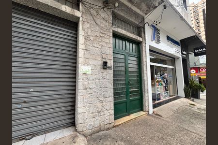 Apartamento à venda com 132m², 2 quartos e sem vagaFachada