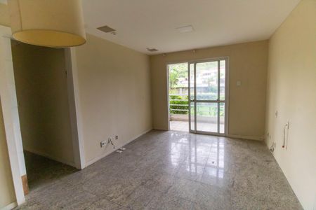 Sala de apartamento à venda com 2 quartos, 70m² em Rio do Ouro, Niterói
