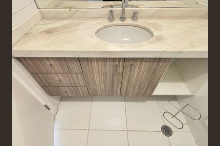 Apartamento à venda com 55m², 1 quarto e 1 vaga Apartamento à venda com 55m², 1 quarto e 1 vagaBanheiro