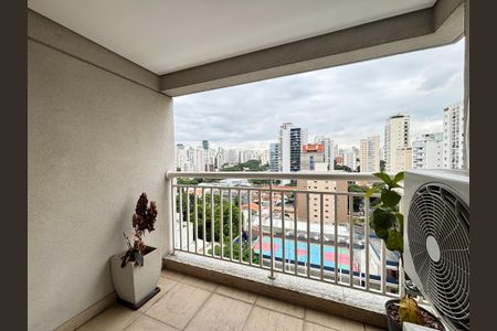 Apartamento à venda com 55m², 1 quarto e 1 vaga Apartamento à venda com 55m², 1 quarto e 1 vagaVaranda