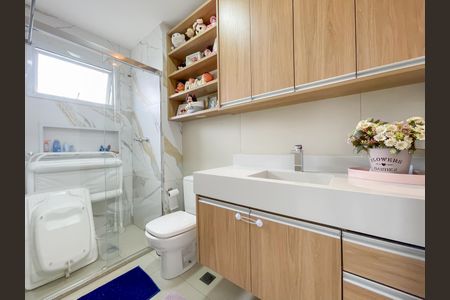 Apartamento à venda com 82m², 2 quartos e 3 vagasBanheiro da Suíte 2