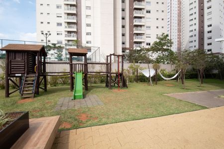 Apartamento à venda com 82m², 2 quartos e 3 vagasÁrea comum - Playground