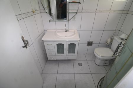 Casa para alugar com 185m², 2 quartos e 2 vagasBanheiro