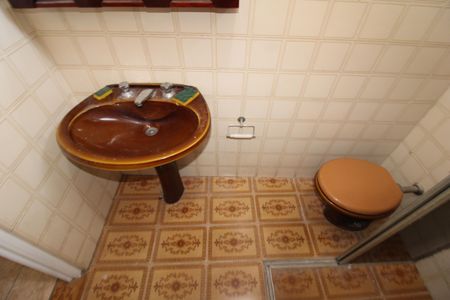 Casa para alugar com 185m², 2 quartos e 2 vagasBanheiro 2