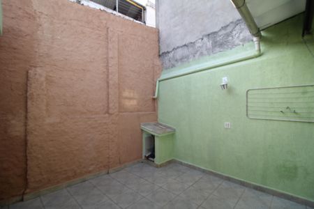 Casa para alugar com 185m², 2 quartos e 2 vagasQuintal