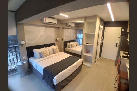 Sala/Quarto de kitnet/studio à venda com 1 quarto, 25m² em Indianópolis, São Paulo